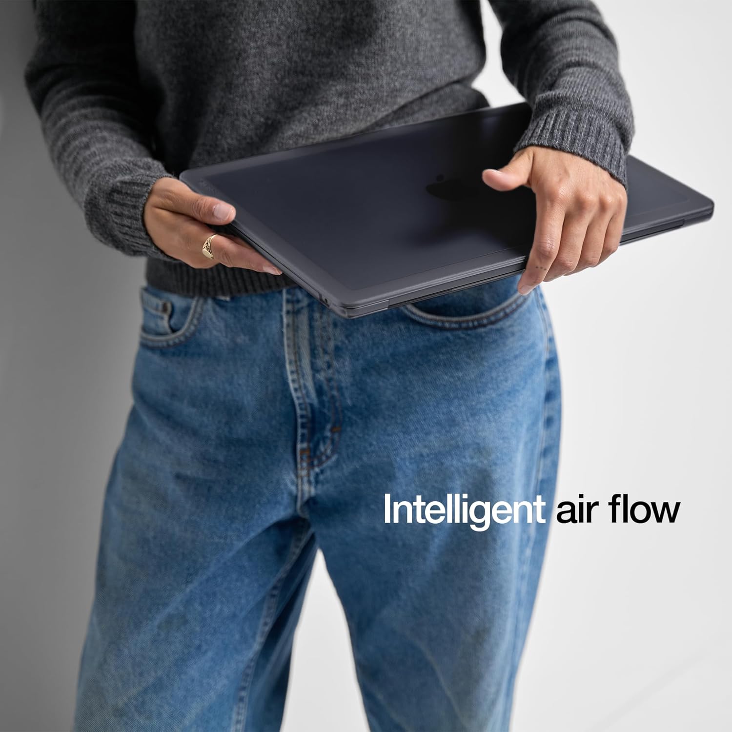 INCASE EDGE FUNDA RIGIDA PARA MACBOOK PRO 14 PULGADAS BLACK - Imagen 4